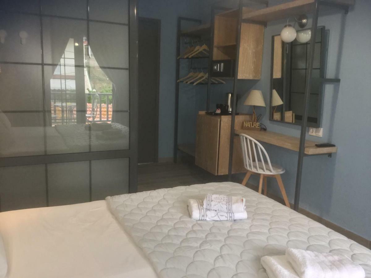 Hotel Sweet Home Neos Marmaras Bagian luar foto